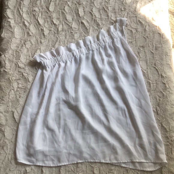 Belle Sky White One-Shoulder Top - Picture 6 of 6